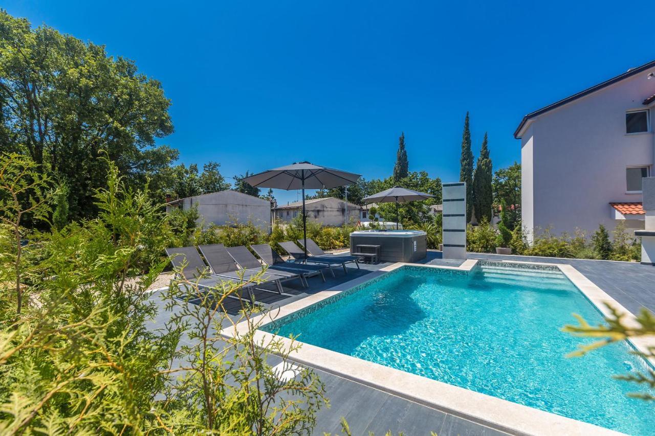 Luxury Apartment Noa Нивице Экстерьер фото